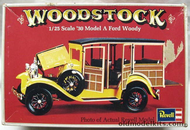 Revell 1/25 1930 Ford Woody Station Wagon Woodstock, H1324 plastic model kit